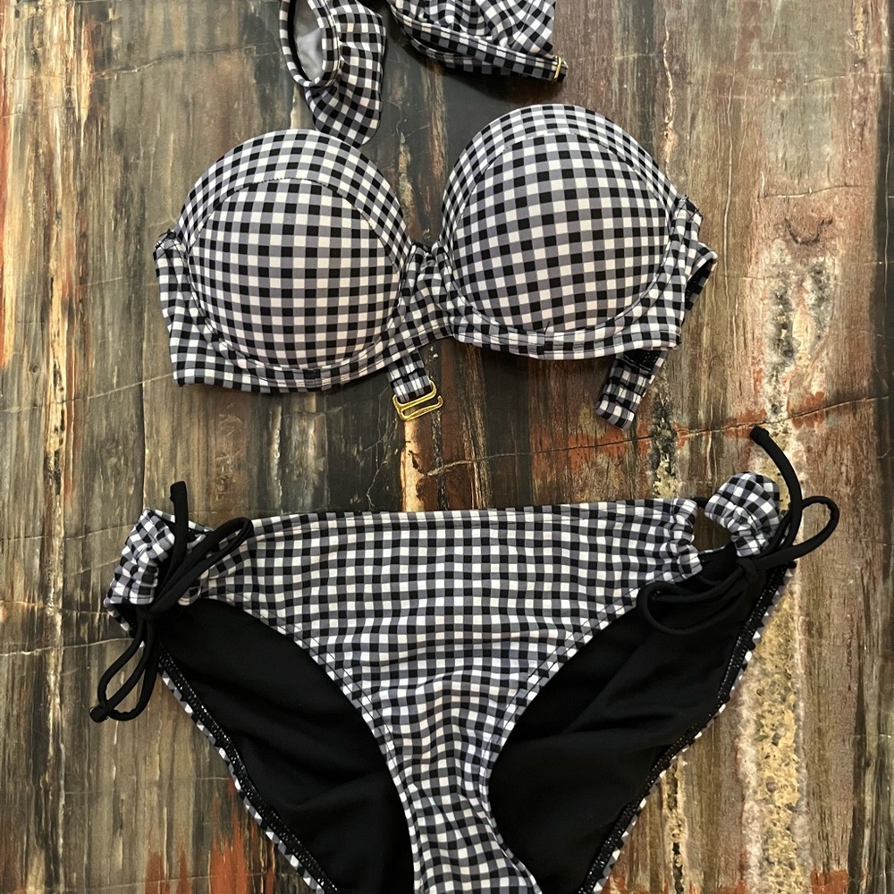 checkered bikini
